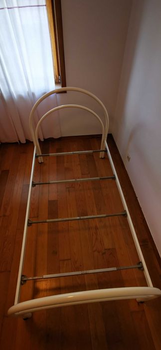 Cama Corpo e Meio