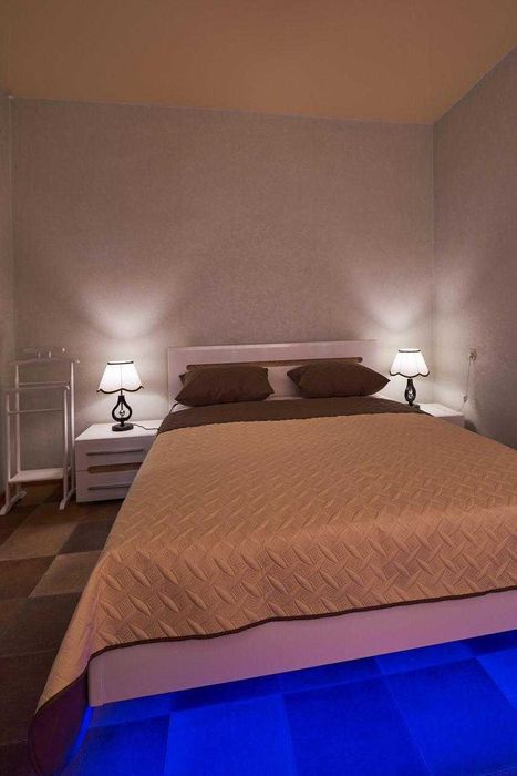 Хостел PERRON м. Південний вокзал, койко-місця та окремі кімнати люкс