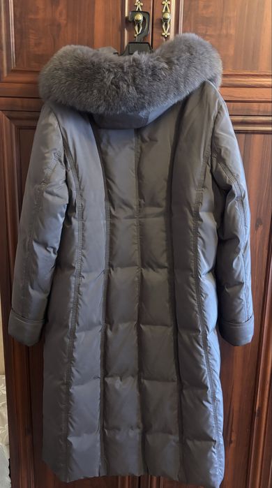 Зимове пальто- пуховик жіночий