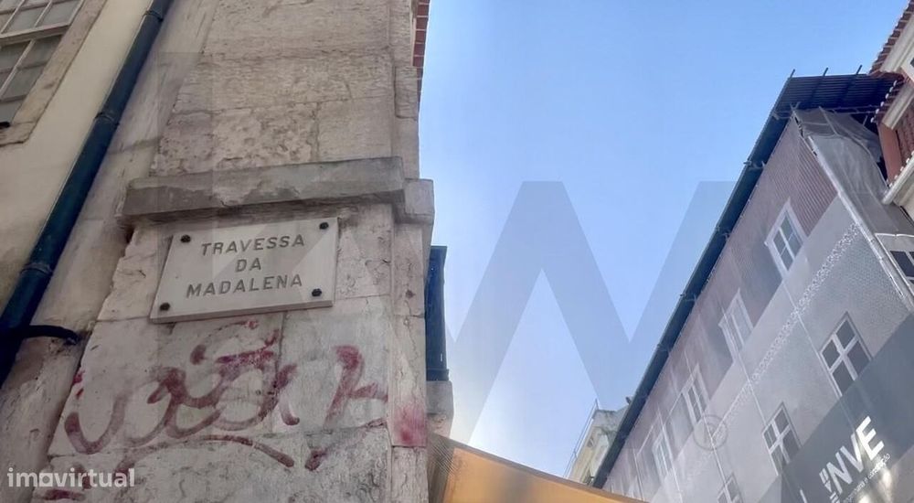 Baixa de Lisboa | T2 renovado a 2 min do metro do Rossio