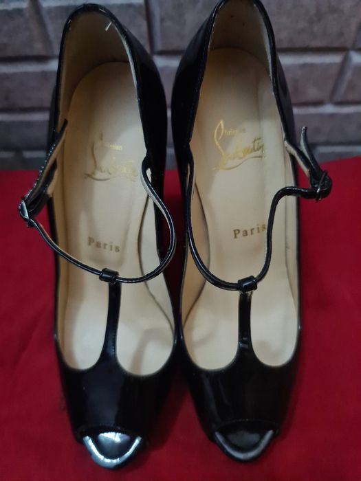 Sapatos Louboutin pump usados tamanho 37.5
