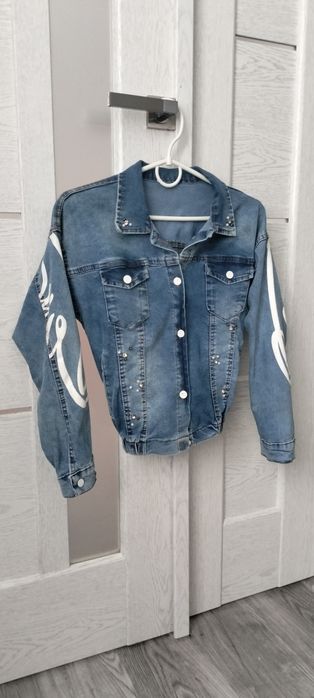 Джинсова куртка , джинсовка