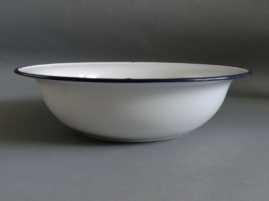 SILESIA- Miseczka  stara Emalia  Biała  20 cm