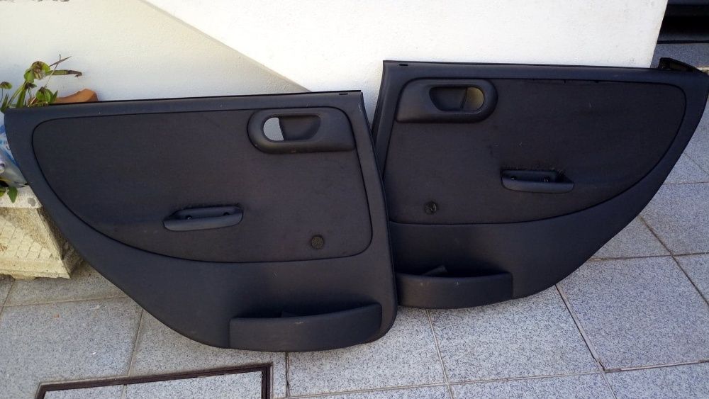 Quartelas Opel Corsa C 5 portas