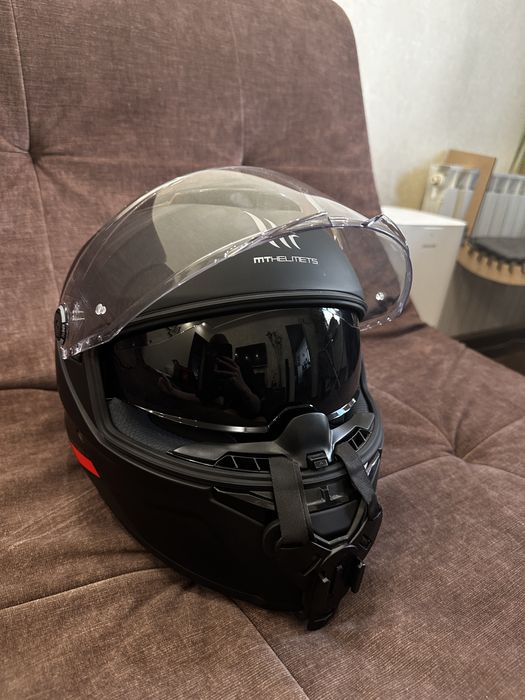 Мотошолом MT THUNDER 4 SV MATT BLACK M