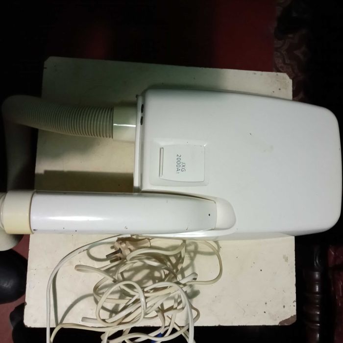 Продам Фен настенный .