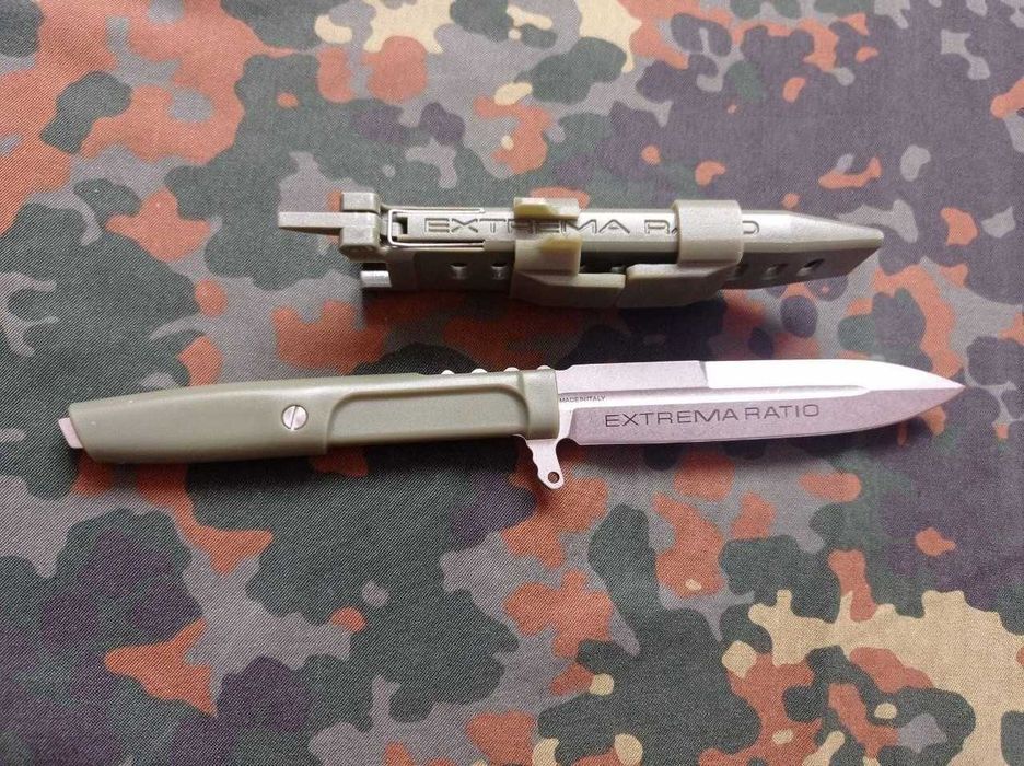 Туристичний мисливський ніж Extrema Ratio Requiem Green 23.8см,тактичний похідний ніж з гравіюнням Extrema Ratio,пластикові ножни з кріпленням MOLLE