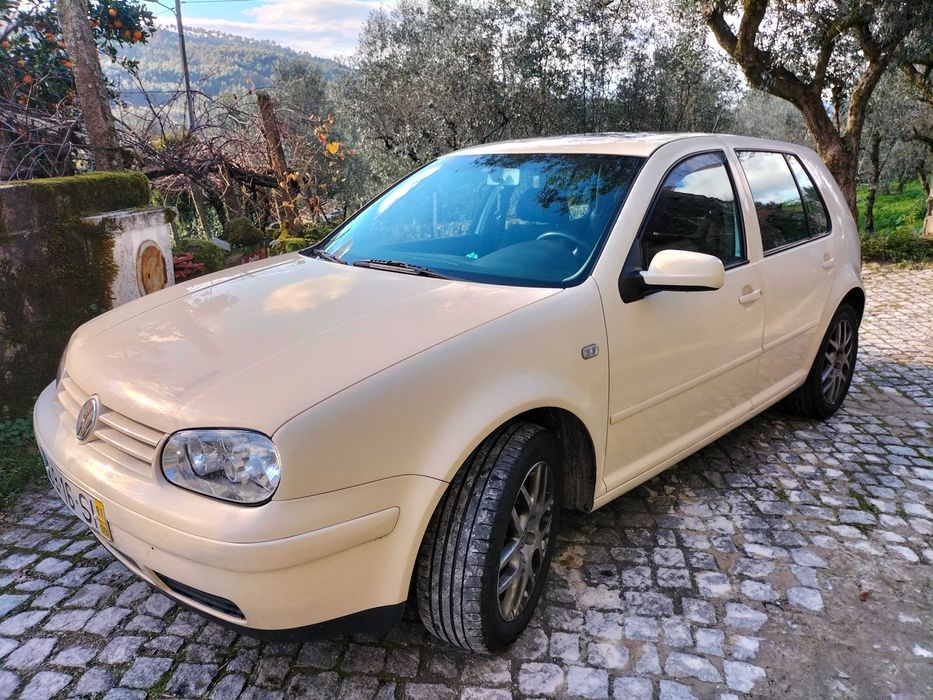 Golf IV 2001 em bom estado