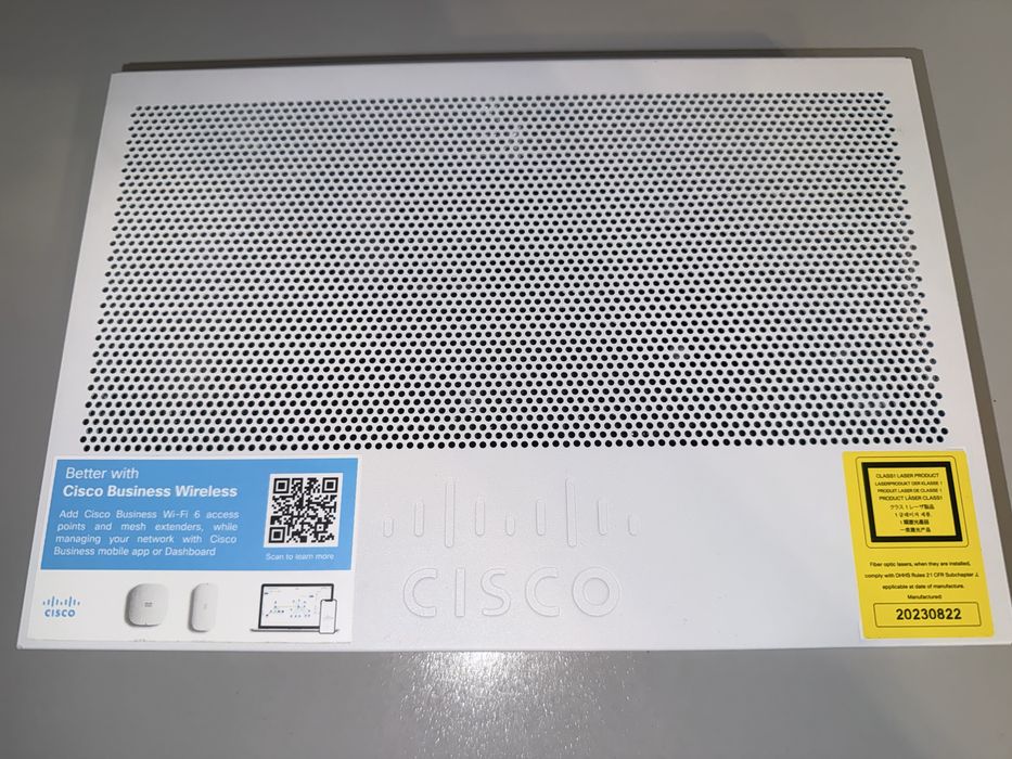 Switch Cisco CBS-250-8P-2G uszkodzony