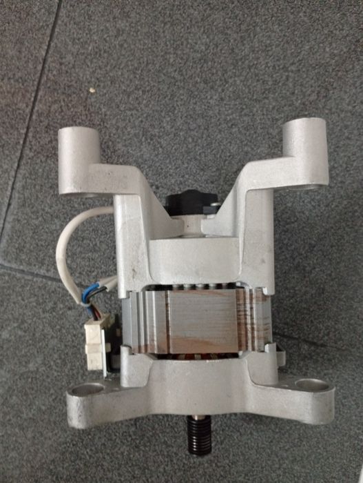 Motor de máquina roupa Indesit XWD71283