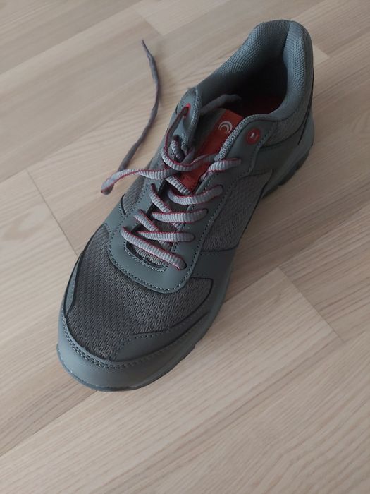 Продам мужские полуботинки