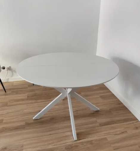 NOVA - Mesa branca extensível