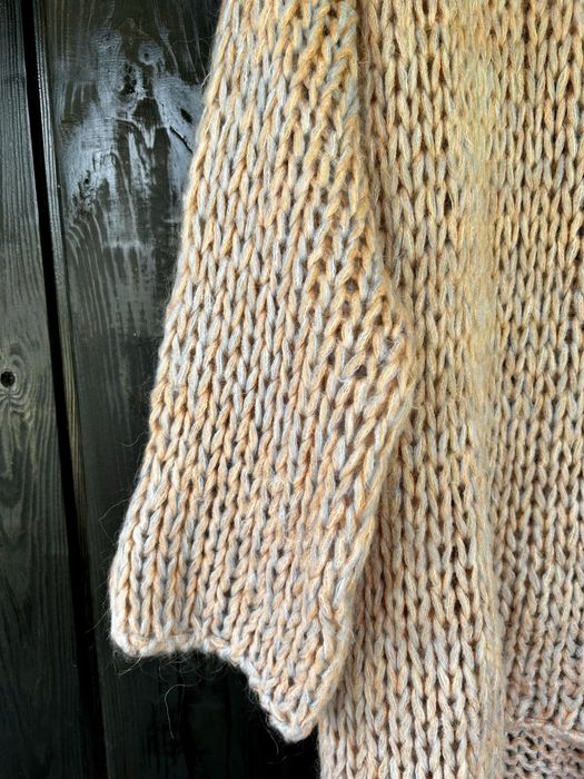 Nowy sweter z grubej włóczki