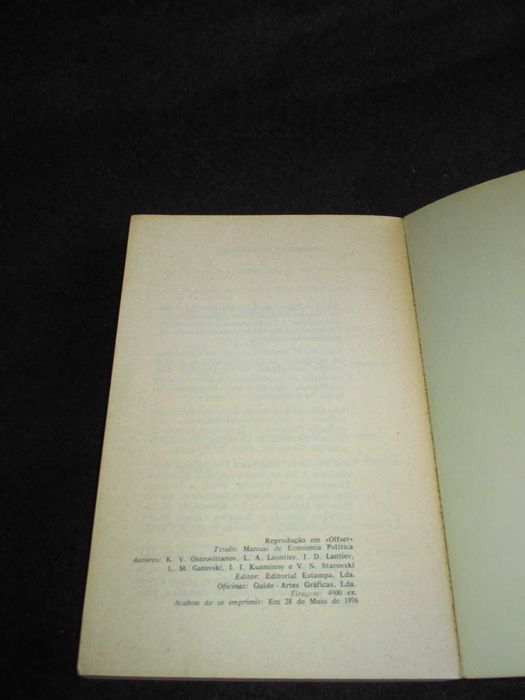Livros Manual de Economia Política K. V. Ostrovitianov Completo