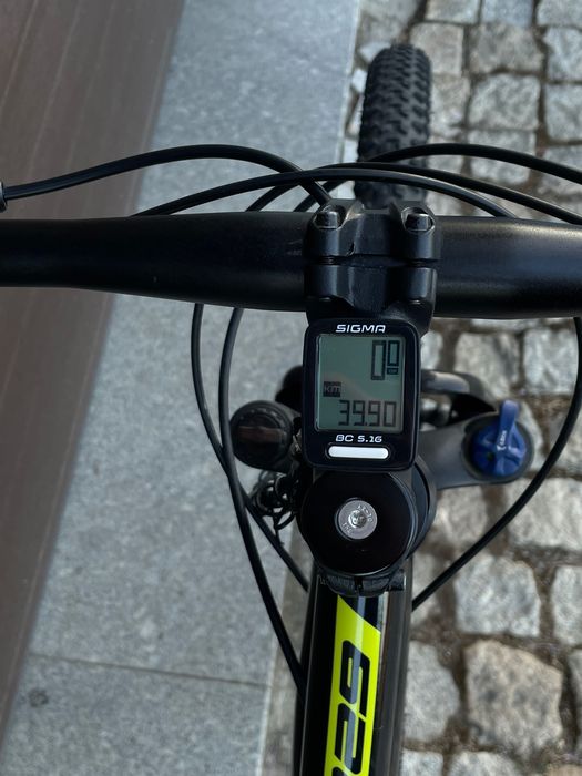 DEC0 Hood 9 BTT 29 +capacete