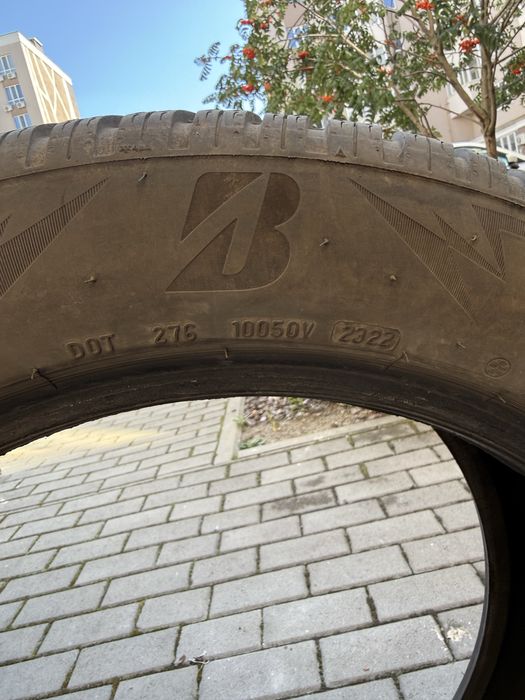 Резина Bridgestone  255/50/19