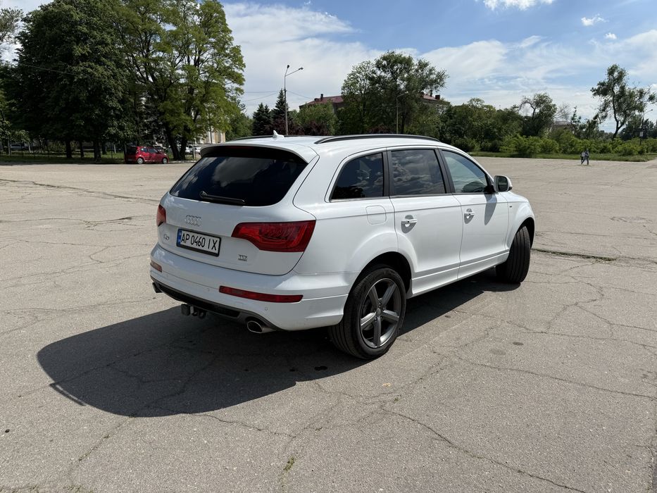 Audi Q7 Sline 2013 года
