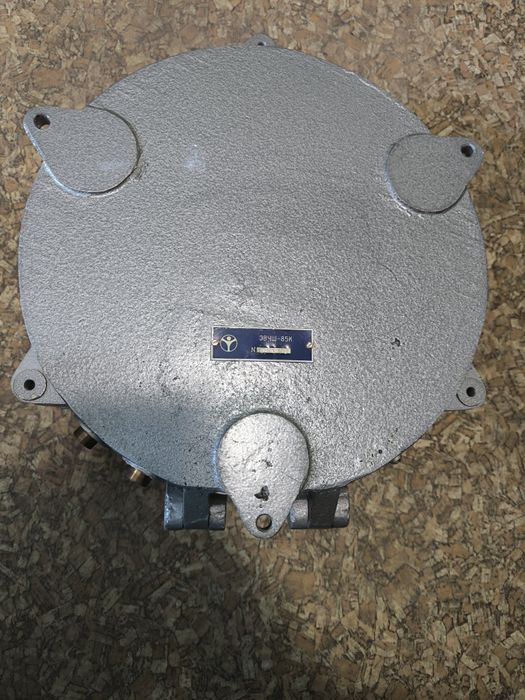 Продам часы вокзальные ссср