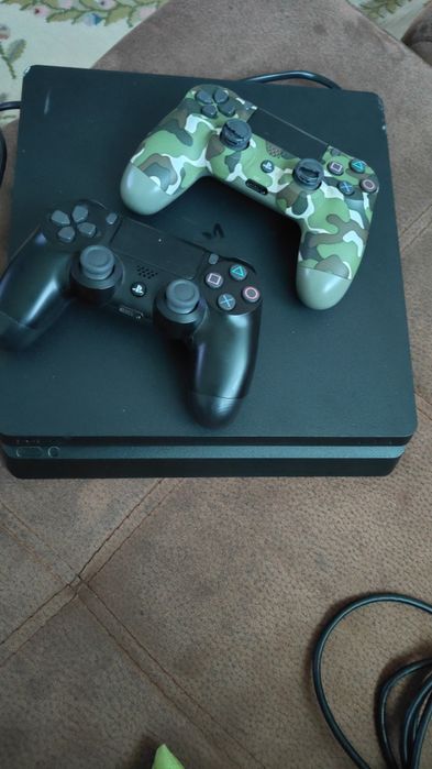 PlayStation 4 Slim