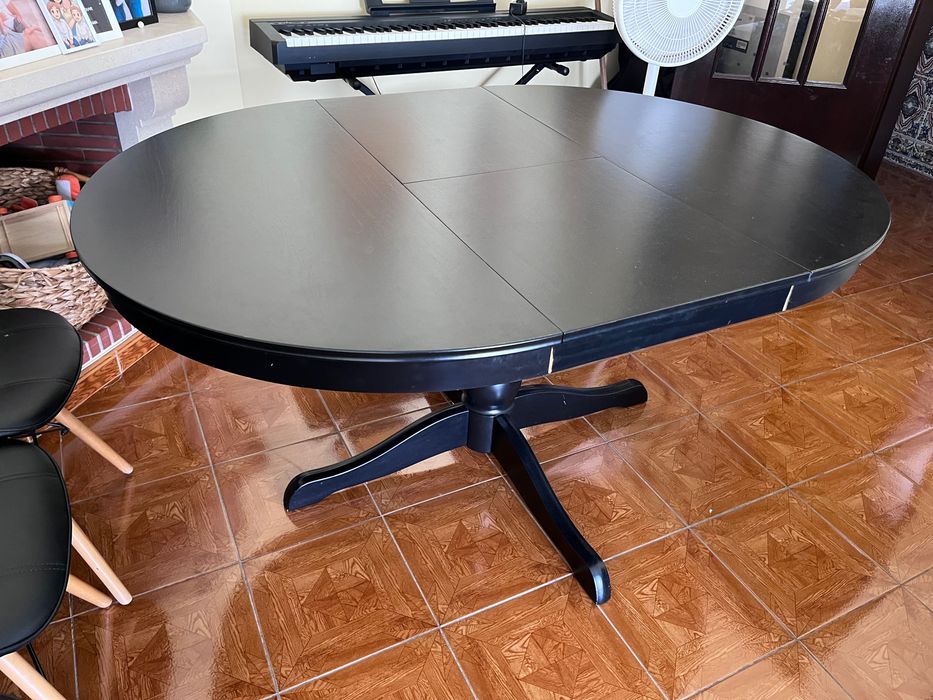 Mesa Preta ikea extensível