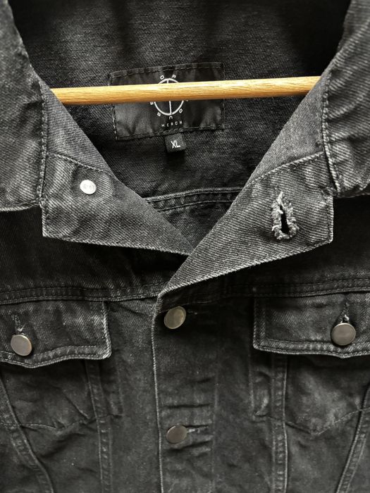 Limitowana kurtka DOPEHOUSE