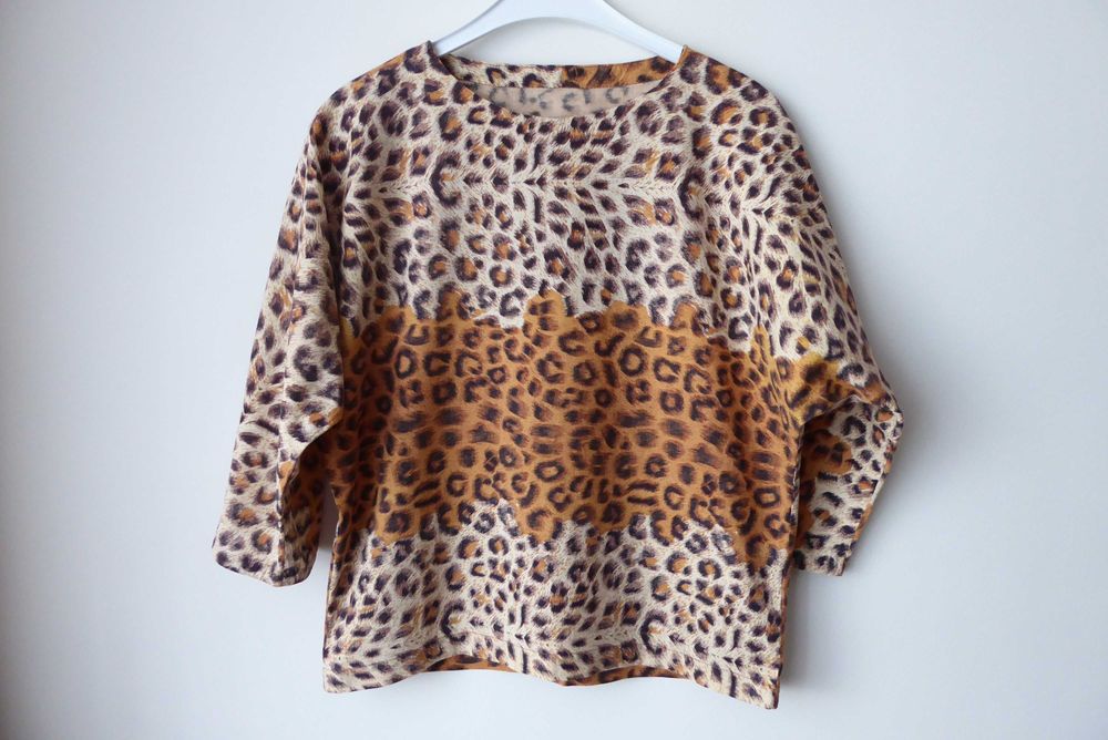 Bluzka w zwierzęcy wzór panterka rękawy kimono rozm. 38-40 jak nowa