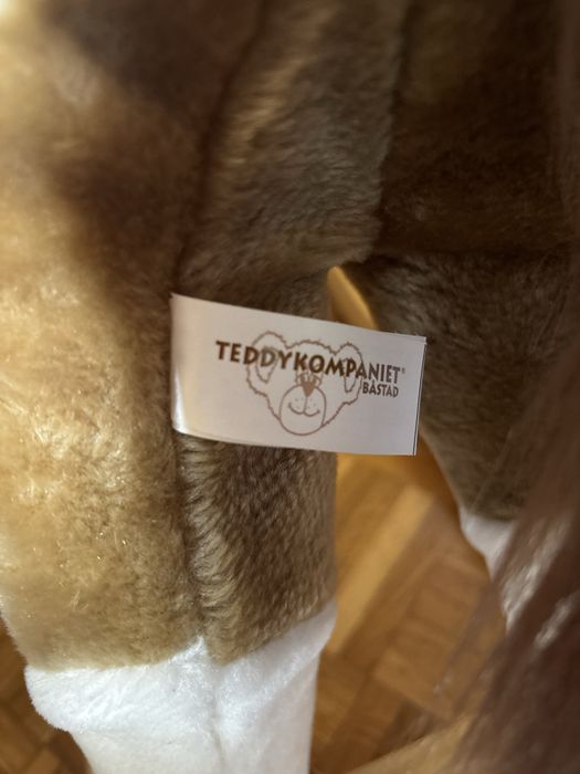 Koń na biegunach , wydaje dzwieki TEDDY KOMPANIET