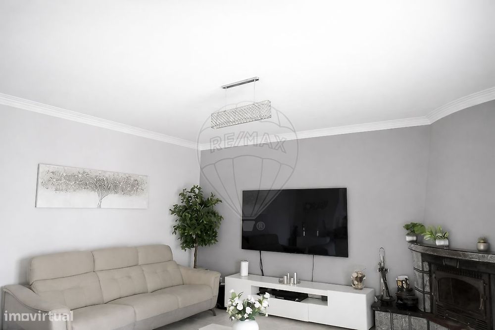 Apartamento T3 para venda — Rio de Mouro, Lisboa