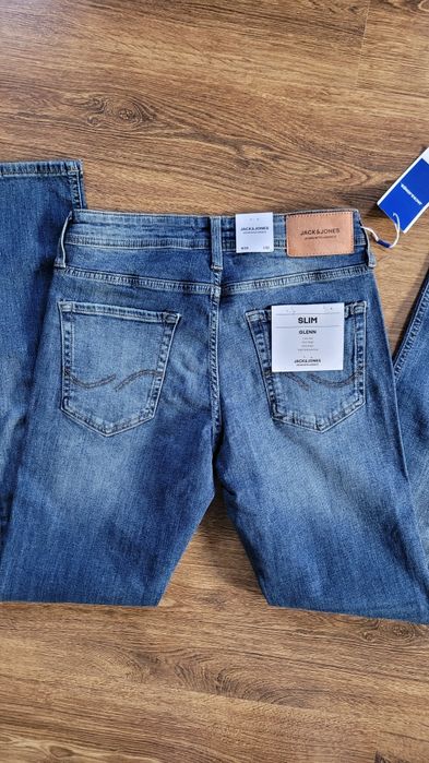Spodnie jeansowe męskie z przetarciami Jack&Jones W29/L32