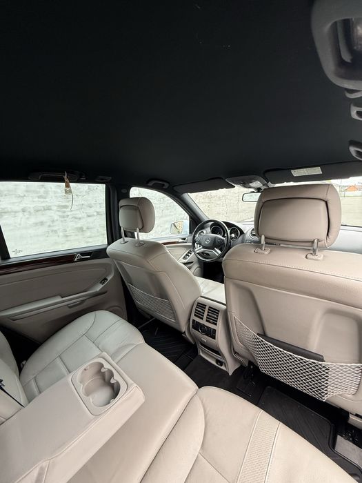 Офіційний Mercedes-Benz ML 350