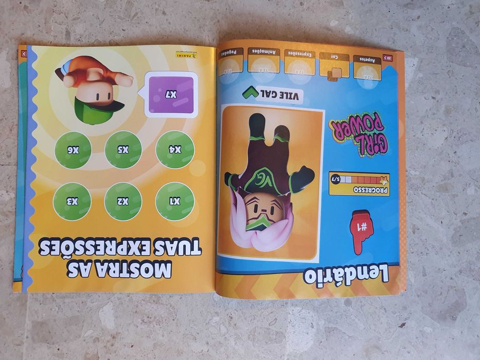 Caderneta Stumble Guys panini nova