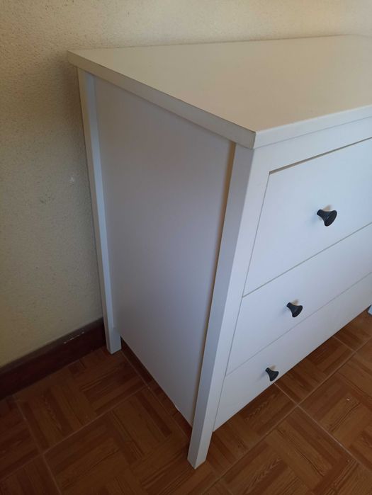 Cómoda IKEA Koppang