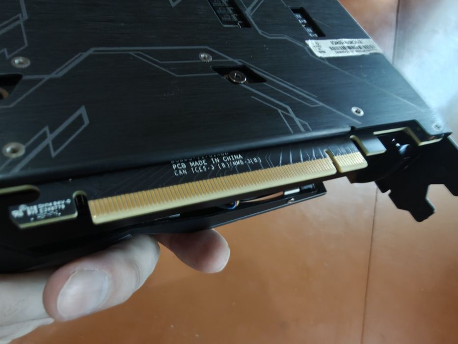 Видеокарта Asus GeForce RTX 2080Ti Strix