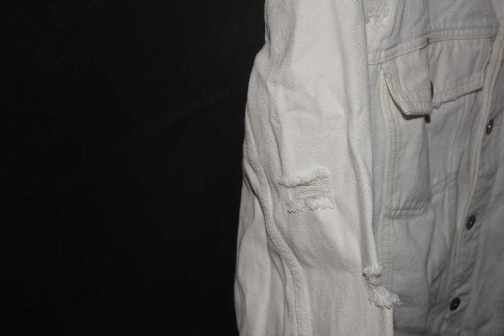 Jeansowa katana z dziurami Reserved XL oversize