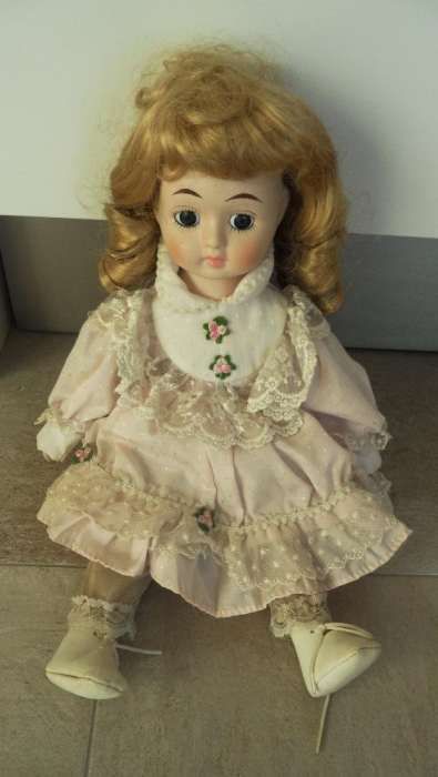 Bonecas de porcelana