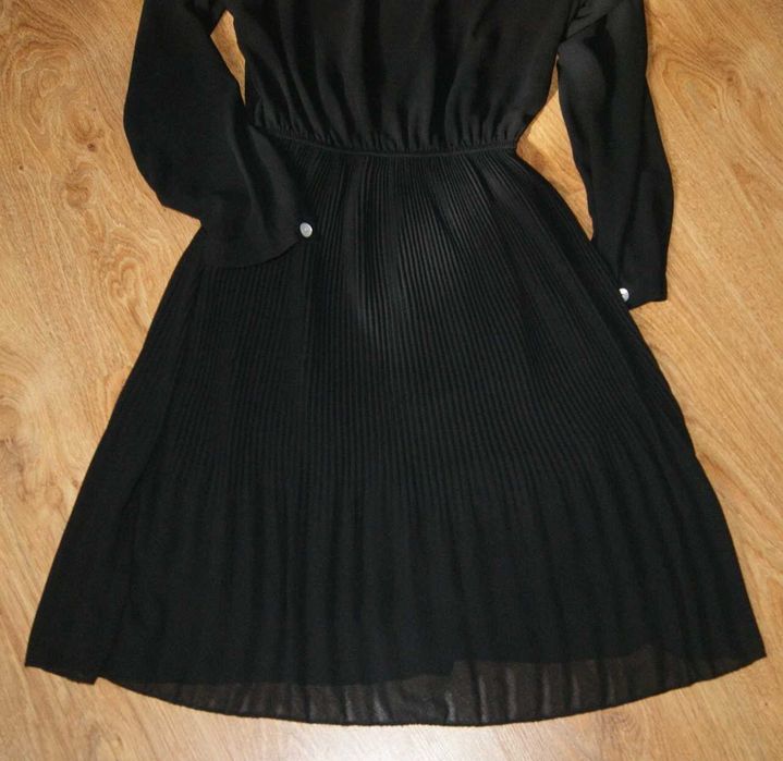 Sukienka czarna BLU ROYAL Rozm. M lub L