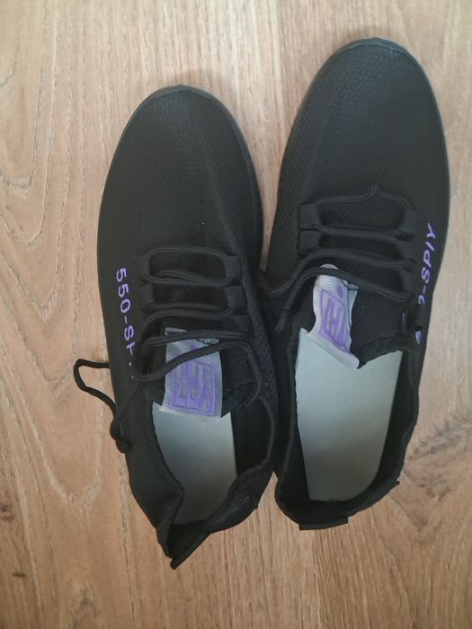 Buty nowe czarno fioletowe