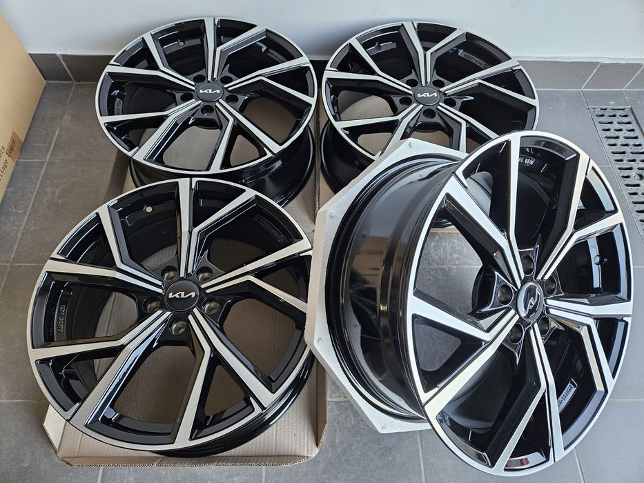 KIA 16 " Nowe 5x114,3 Felgi Ceed Cee'd Carens Soul Venga Czarne Alu