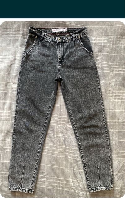 Джинси моми стан ідеальний