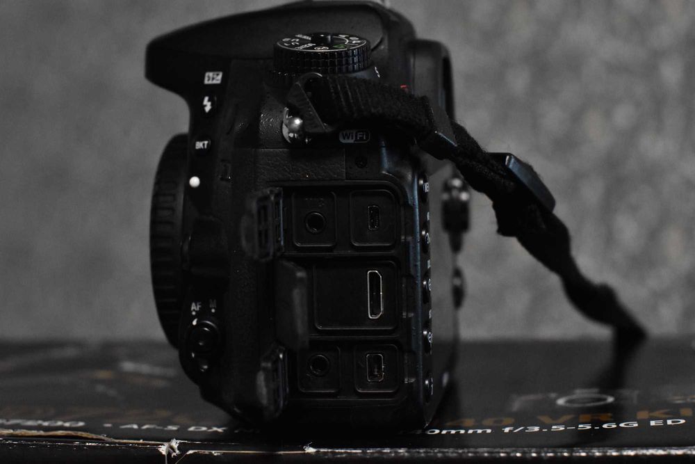Цифровий фотоапарат Nikon D7200 Body