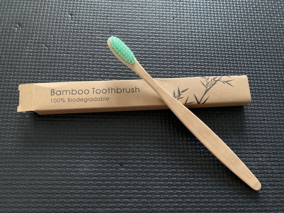 Drewniana sztoteczka do zębów z bambusa EKO