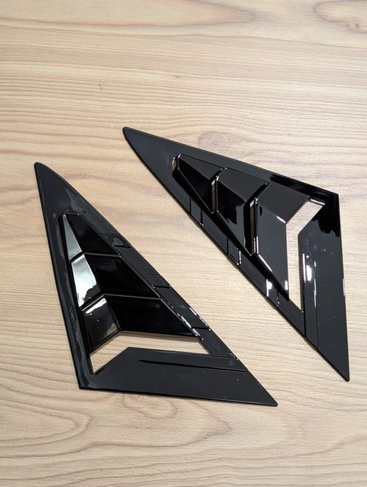 Apliques Golf 7 p/ vidro porta frontal (NOVOS)