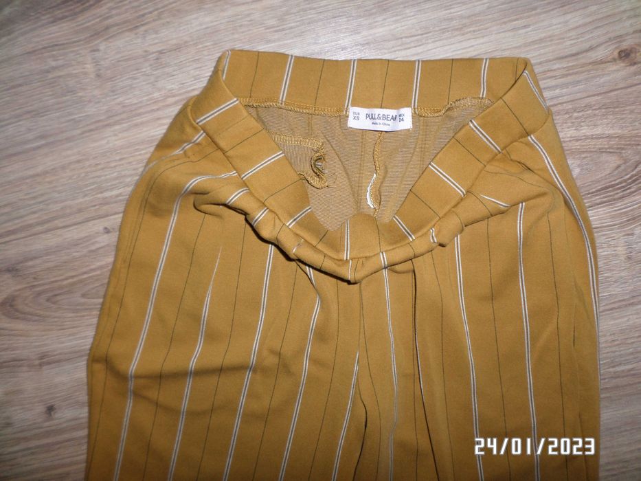 firmowe spodnie damskie -PULL&BEAR -XS/S