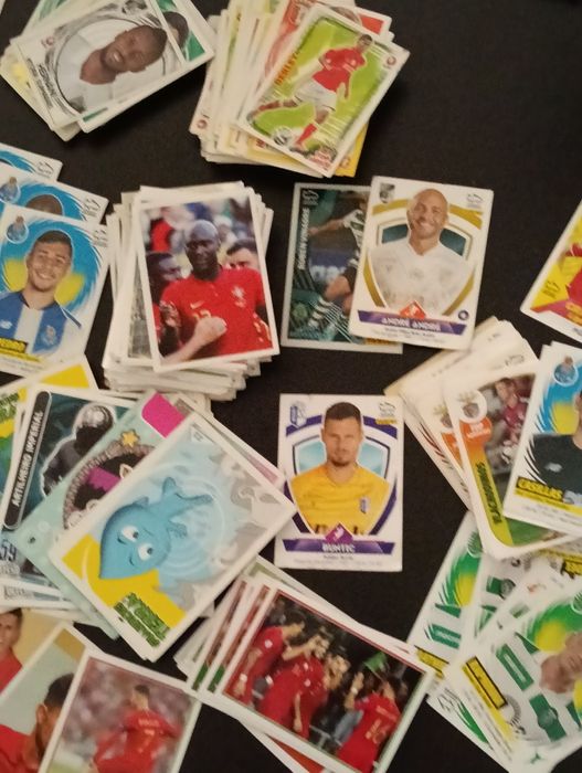 Grande lote de cromos de futebol