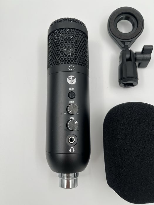 Microfone Fantech Leviosa MCX01 Rgb