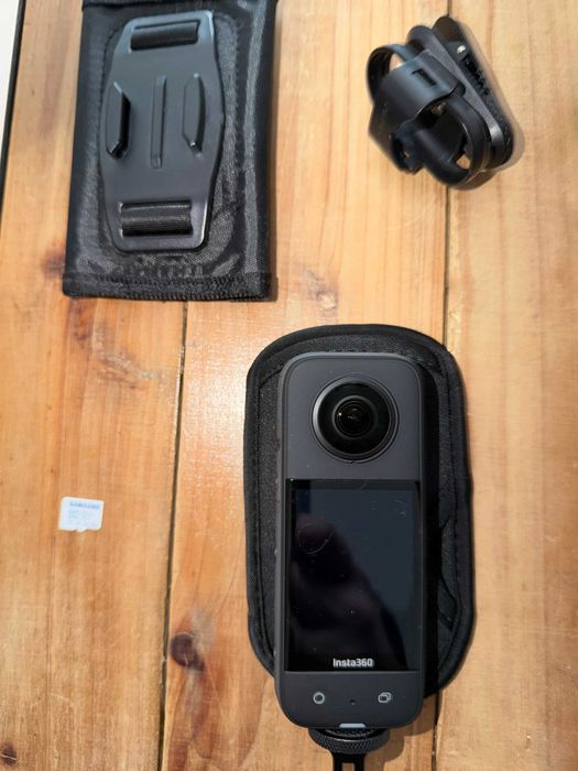 Insta360 X3 5k 360 Degree Camera with extras.