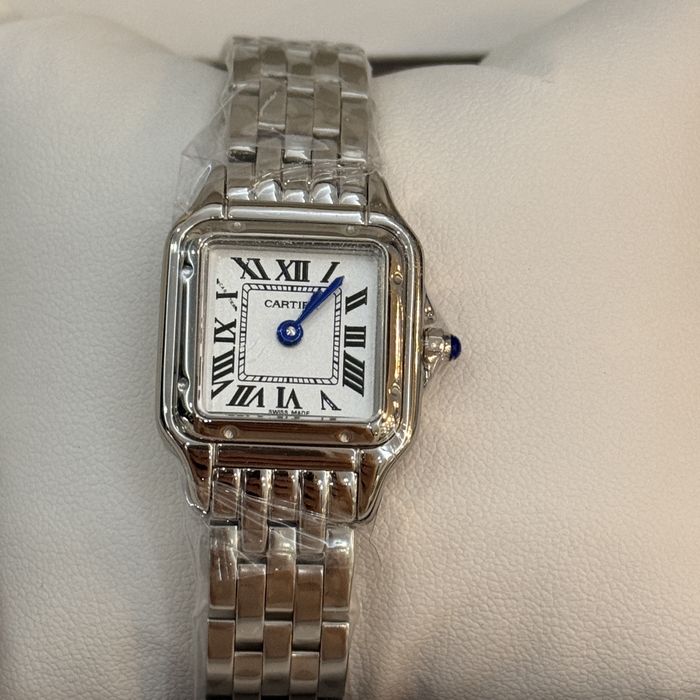 Новий годинник Cartier
