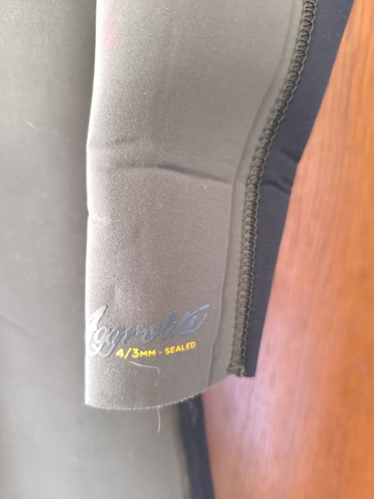 Fato de Surf Rip Curl 4/3 mm – Tamanho 16 anos
