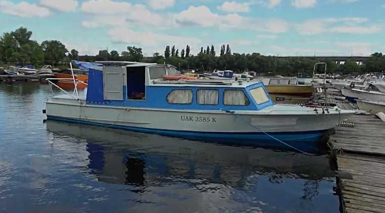 Круизный каютный катер 10м