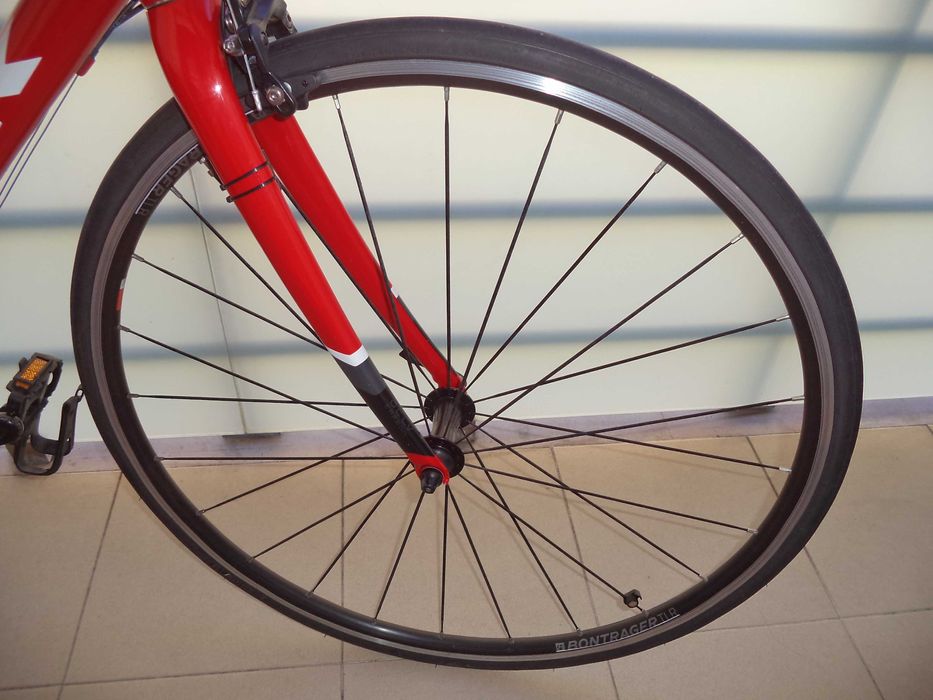 Bicicleta Trek Domane Al 2